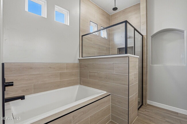 Building Photo - 3740 Model Ln