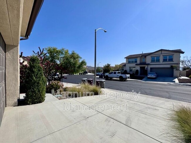 Building Photo - 34913 Limecrest Pl