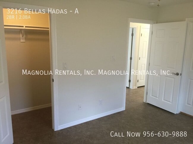 Building Photo - 3216 Bellas Hadas St