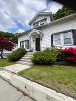 Building Photo - 581 Woonasquatucket Ave