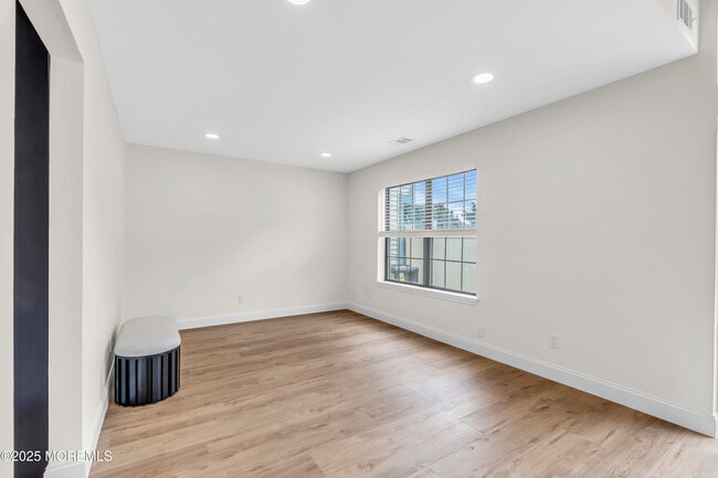 Building Photo - 50 Gimbel Pl