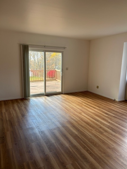 Building Photo - 347 Green Rock