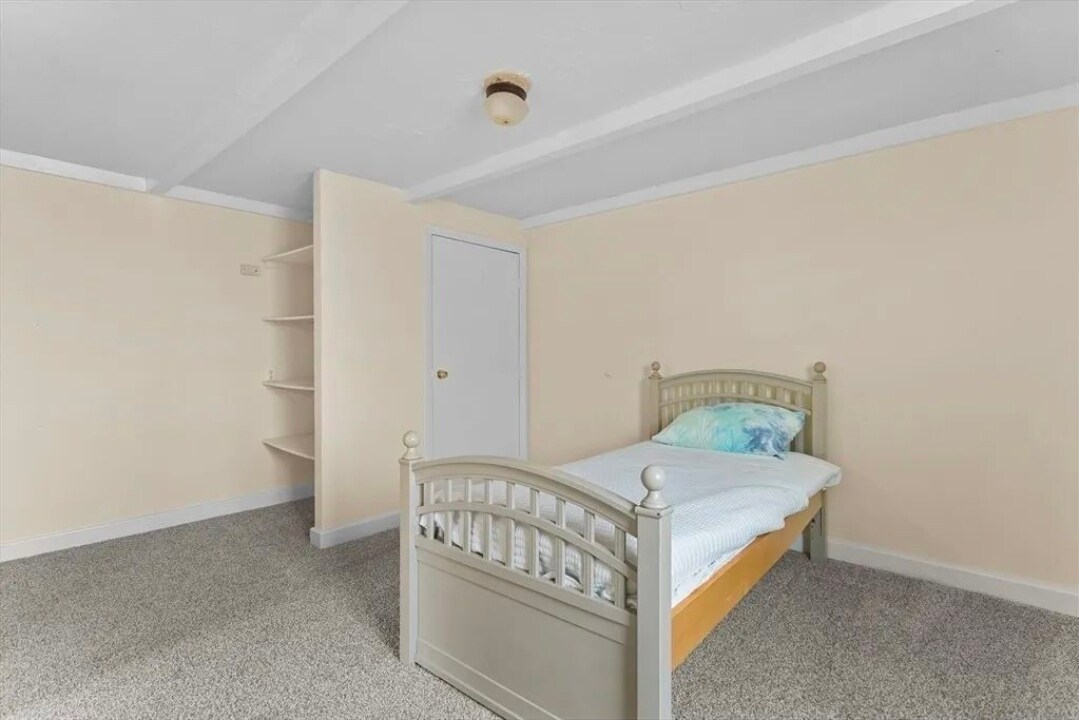 Bedroom 1 - 333 Groveland St
