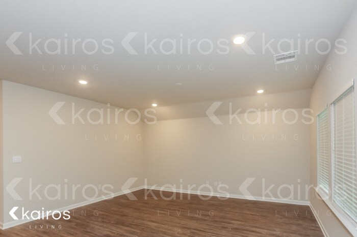 Building Photo - 11486 Brookwood Dr