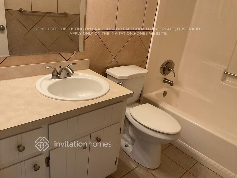 Building Photo - 2381 Cedar Dr