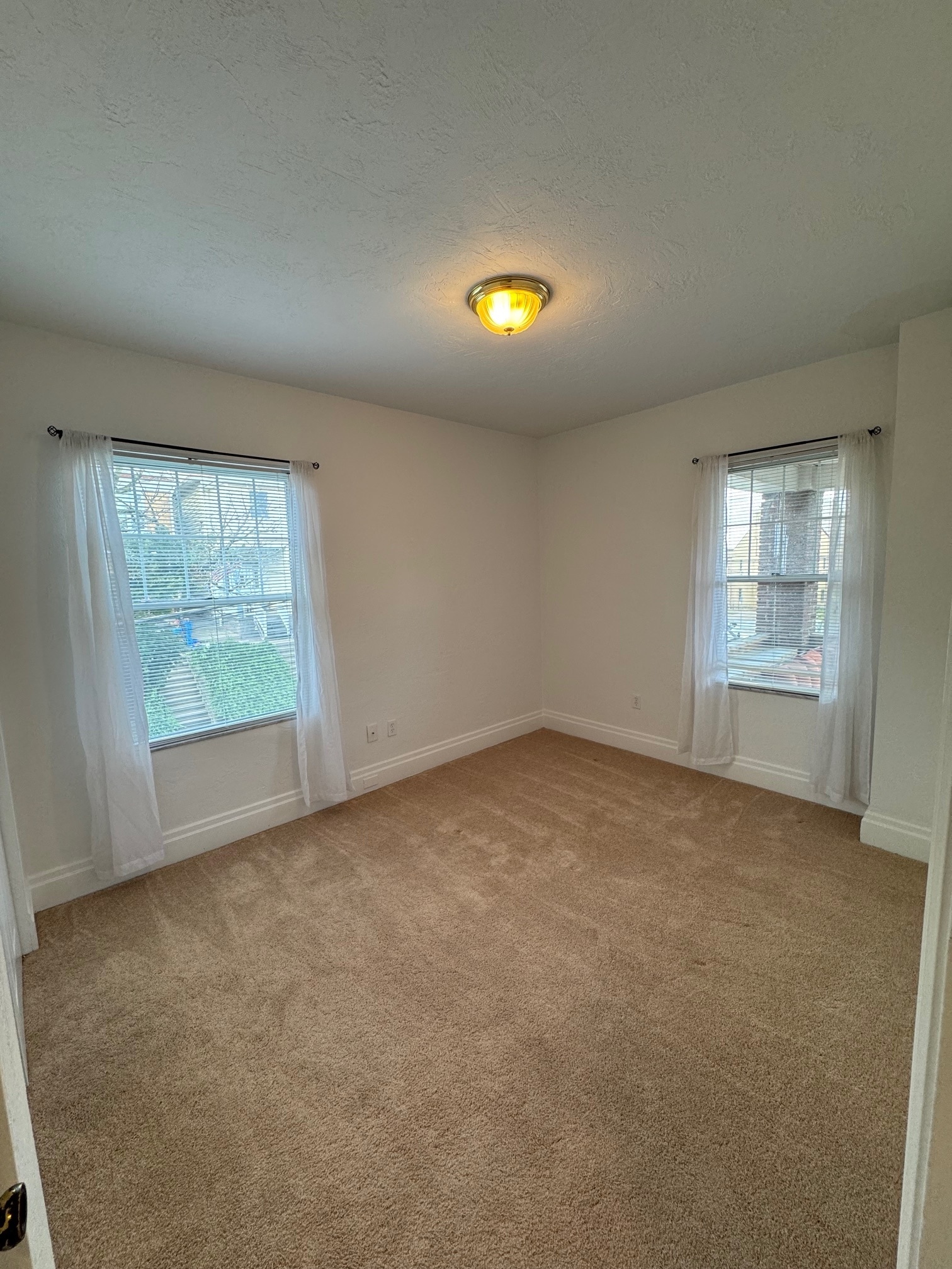 Building Photo - 301 Kambach St