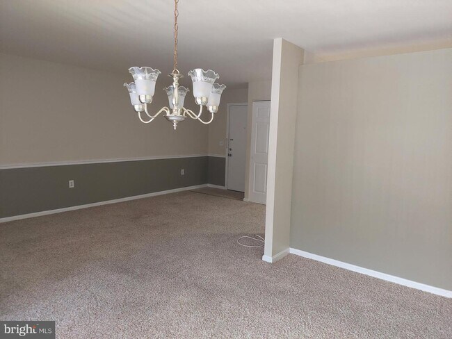 Building Photo - 3800 Meghan Dr