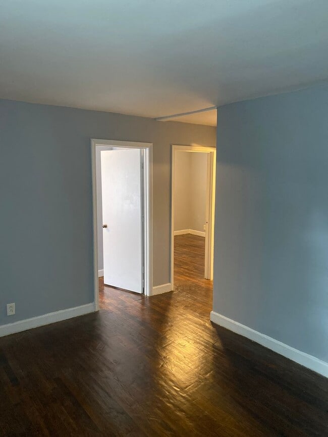 Building Photo - Cozy 2-Bedroom 1-Bath in Charlotte