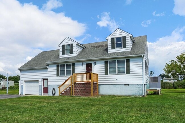 Primary Photo - 5457 Warren St