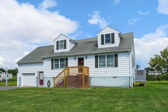 Building Photo - 5457 Warren St