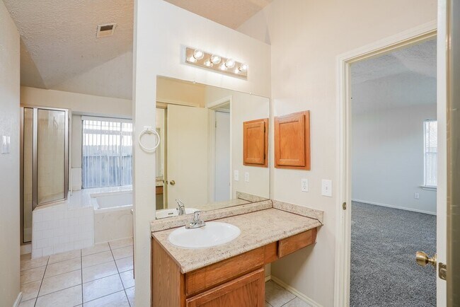 Building Photo - 1331 Three Forks Dr