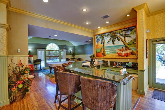 Building Photo - 1050 Crystal Way