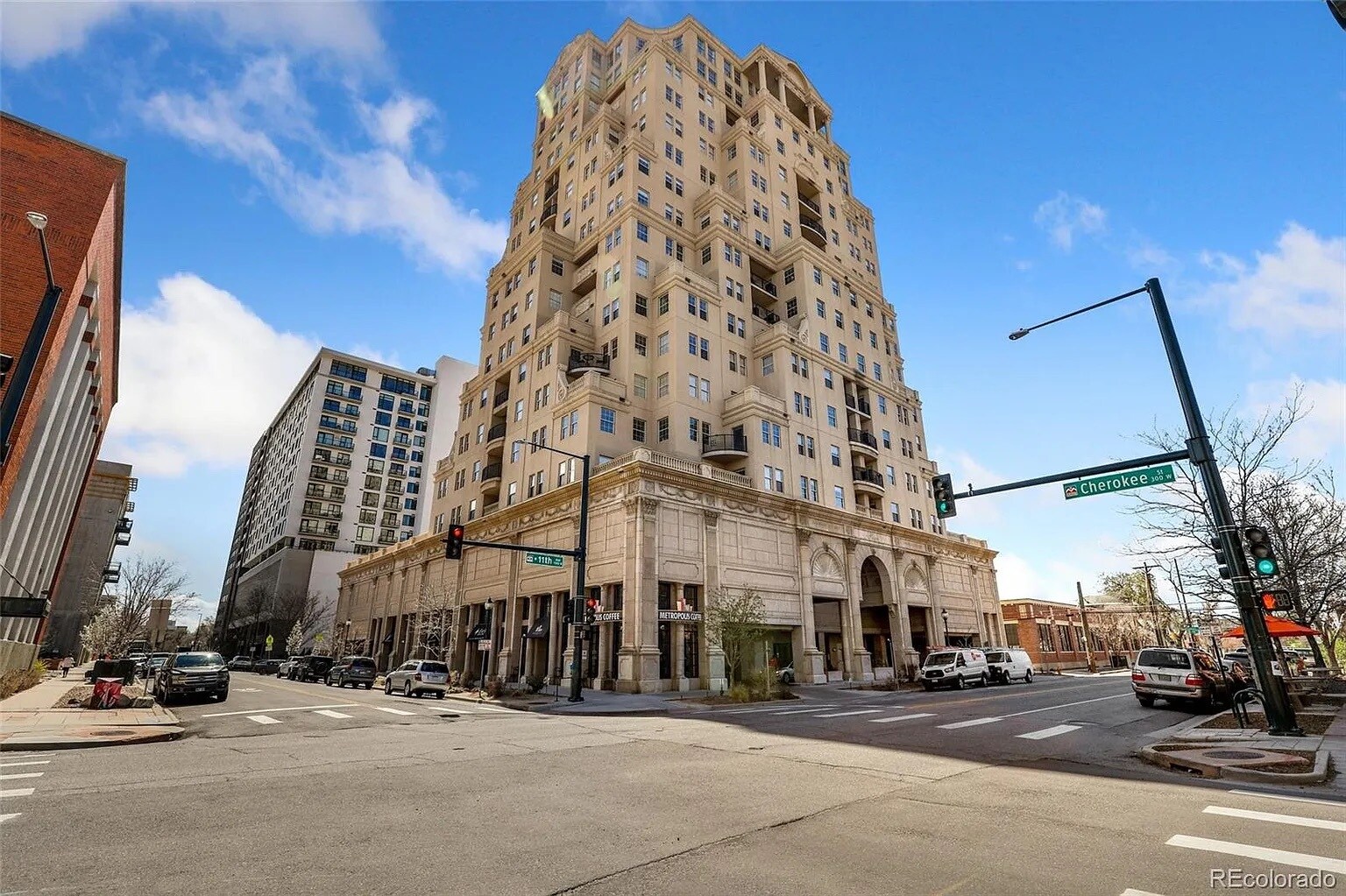 Building Photo - 300 W 11th Ave