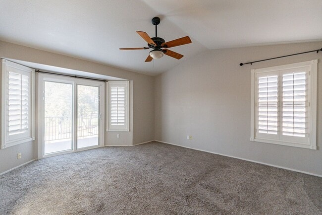 Building Photo - Stunning Tempe Home with Private Pool