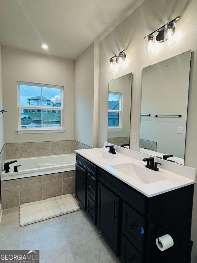 Building Photo - 420 Thatch Ter