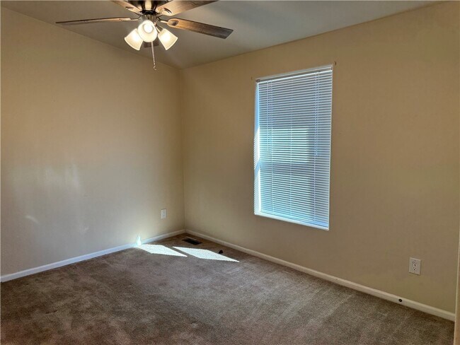 Building Photo - 4318 Amanda Ave