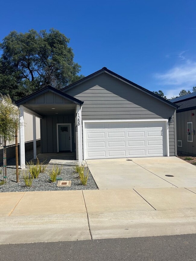 Building Photo - 1258 Old Alturas Rd