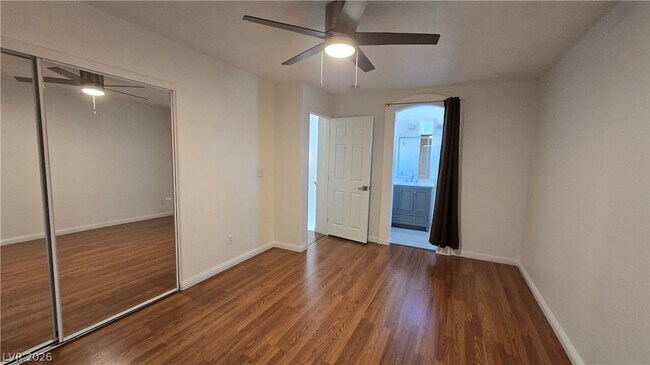 Building Photo - 5256 Paradise Valley Ave