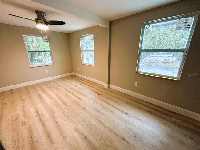 Building Photo - 2310 21st St S