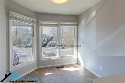 Building Photo - 106 Elmwood Cir