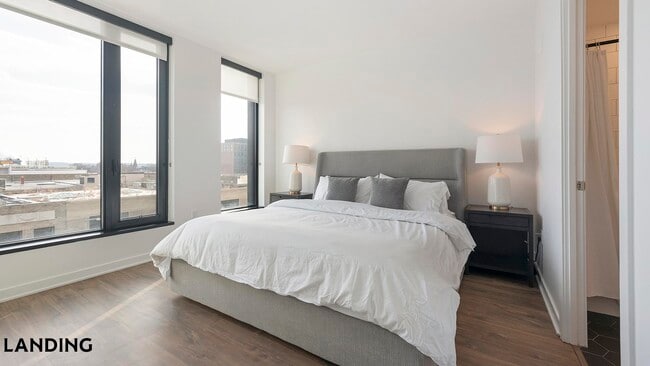 Building Photo - 1320 4th St NE