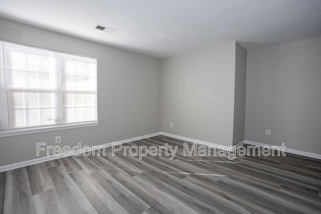 Building Photo - 16326 Taconic Cir