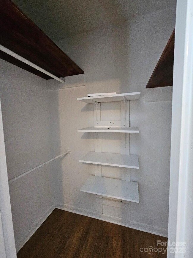 Building Photo - 4604 Coronado Dr