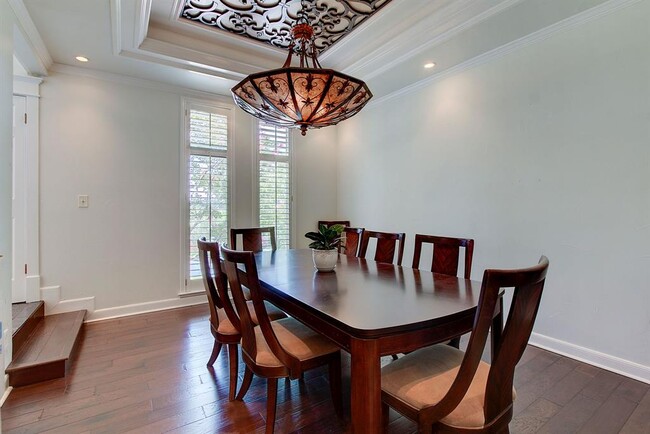 Building Photo - 4707 Mantle Dr