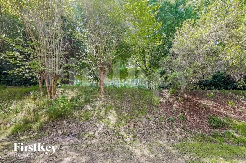 Building Photo - 975 Treymont Way SW