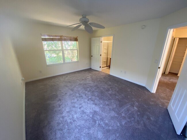 Building Photo - Beautiful, Family & Pet Friendly, 2 Story,...