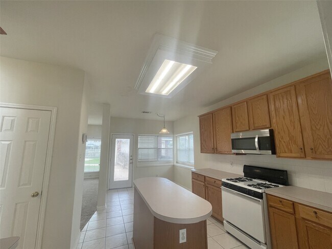 Building Photo - 18807 Harbor Key Cir