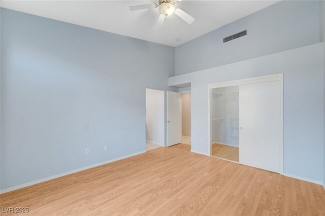 Building Photo - 9356 Villa Ridge Dr