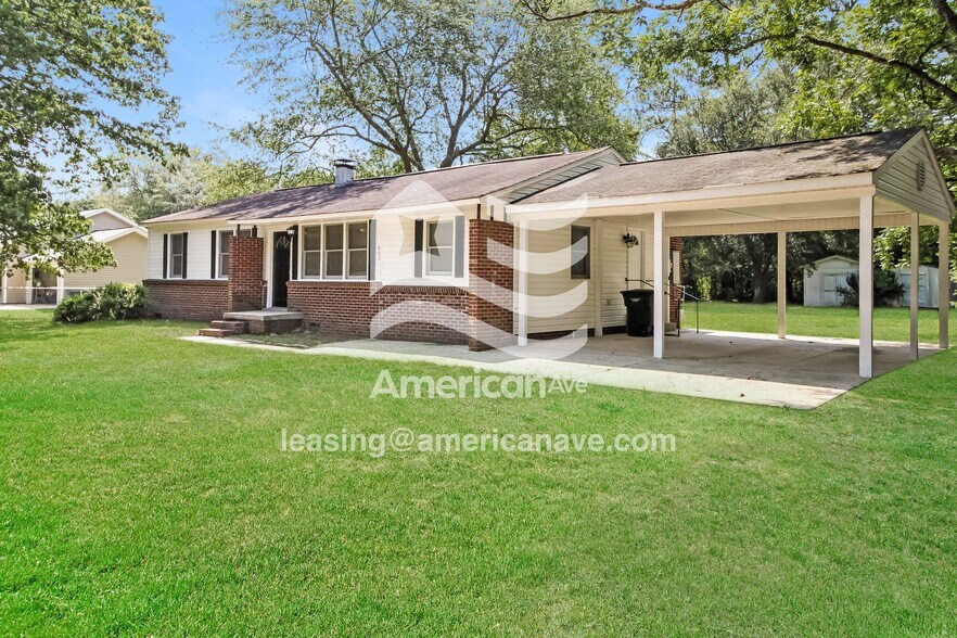 Building Photo - 883 Medfield Rd