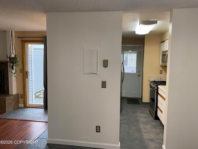 Building Photo - 3348 Monticello Ct