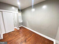 Building Photo - 819 E Allegheny Ave