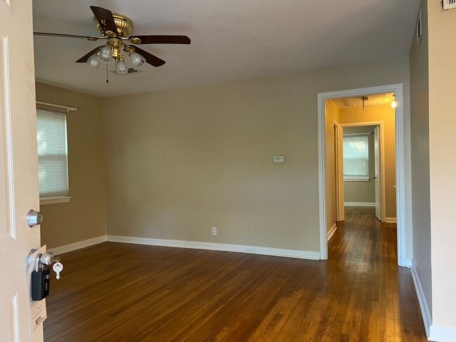 Building Photo - 22 Fairmont Dr