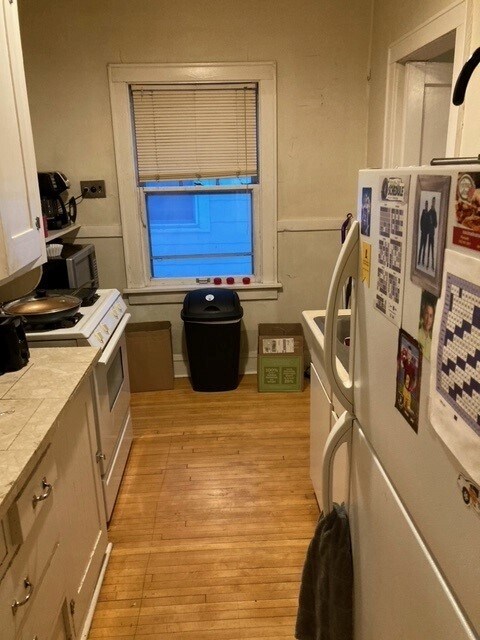 Kitchen - 1845 Portland Ave