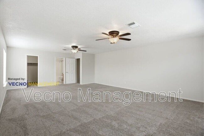 Building Photo - 8138 Elktree Pass