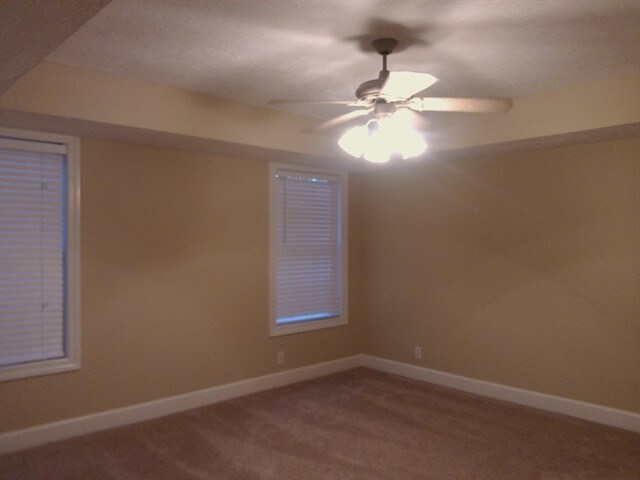 Building Photo - 2140 Aberdeen Cir