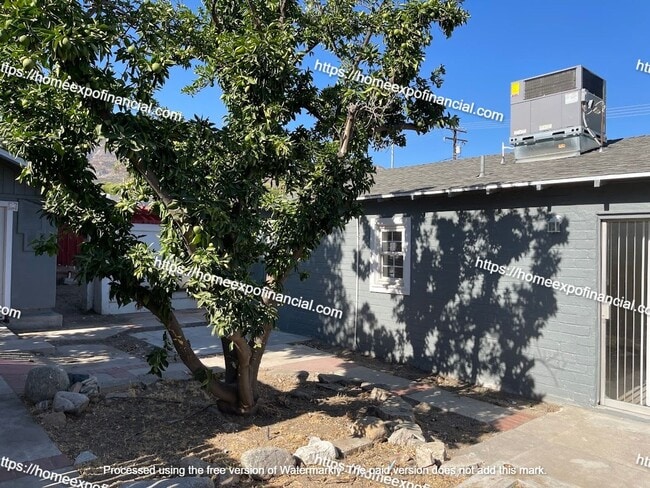 Building Photo - Nice Front House In The City Of San Bernar...