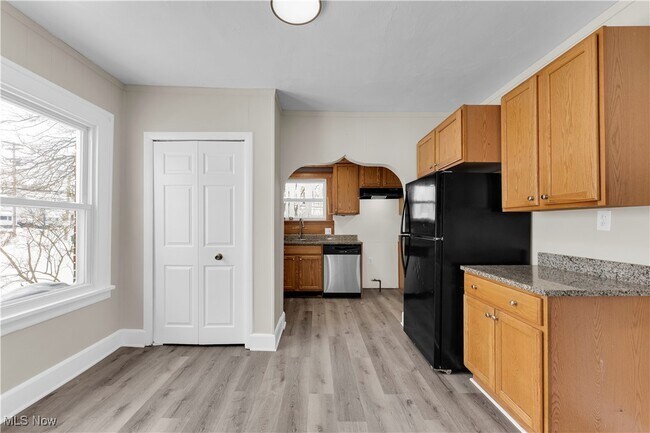 Building Photo - 17604 Mapleboro Ave