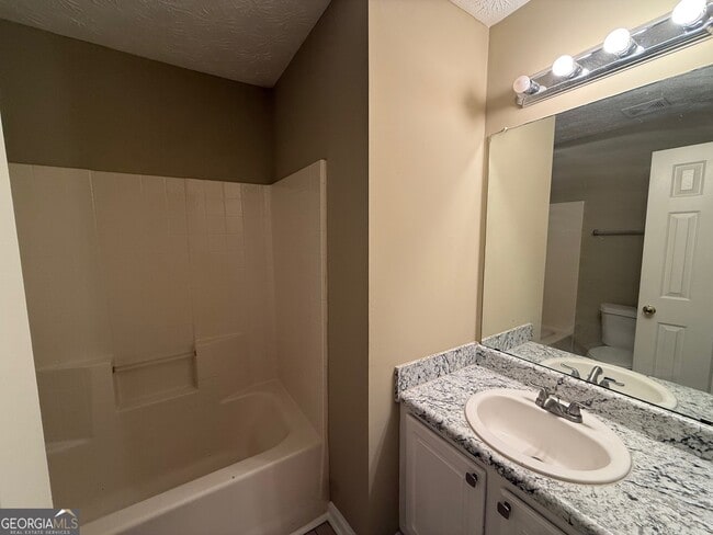Building Photo - 960 Windwood Ct