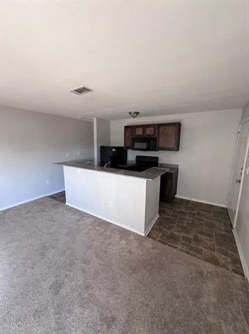 Building Photo - 9837 Walnut St