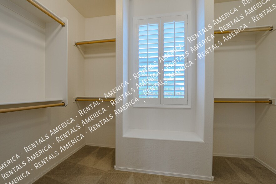 Building Photo - 3457 E Mia Ln