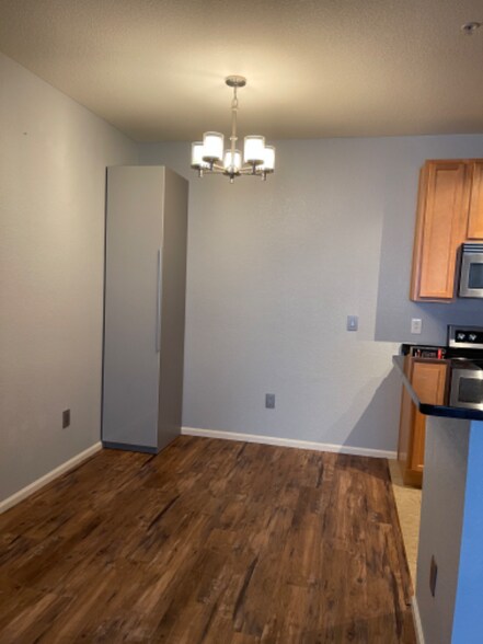 Building Photo - 9142 Lodestar Ln