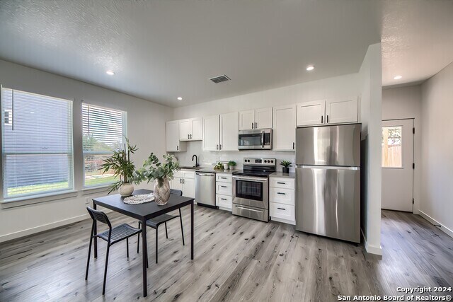 Building Photo - 2066 Dry Creek