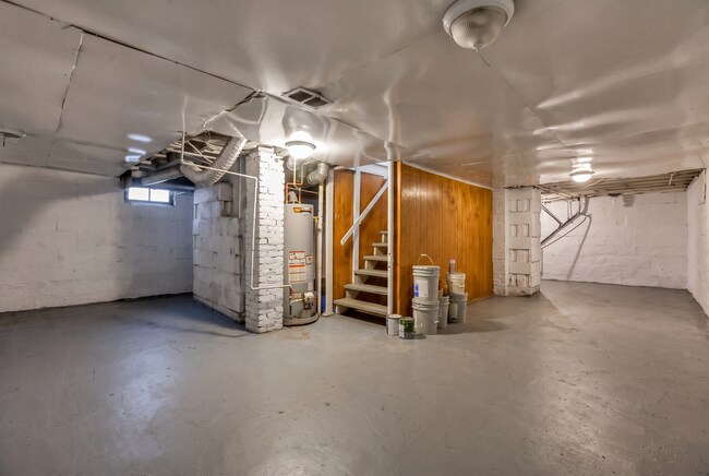 Building Photo - 157 S Eureka Ave