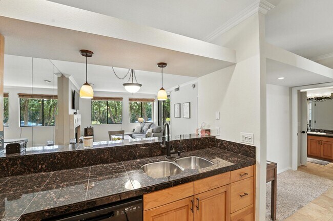 Building Photo - Furnished 2-Bed, 2-Bath Condo in Gainey Ranch