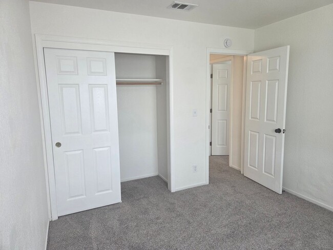 Building Photo - 745 Monte Carlo Dr