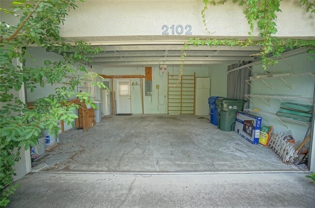 Building Photo - 2102 Bradford St